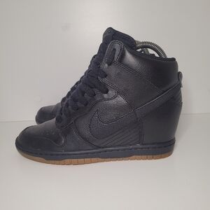 Nike Dunk Sky Hi Hidden Wedge Shoes Essential Black Gum Womens size 7 644877-014